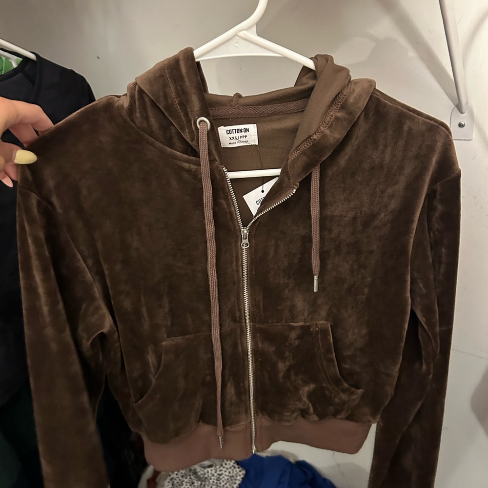 Cotton on cropped zip up in brown.
